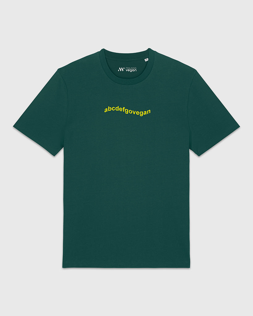 T-shirt vert sapin avec une broderie jaune abcdefgovegan.