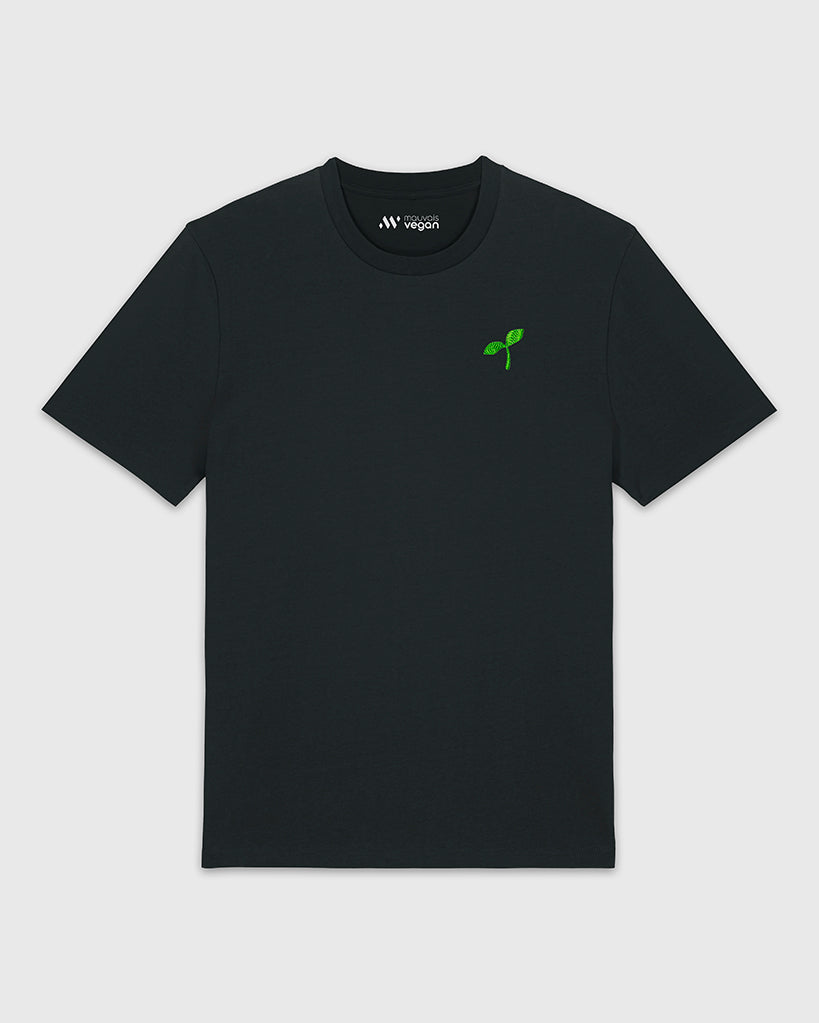 T-shirt noir avec une broderie verte représentant un Emoji Pousse.